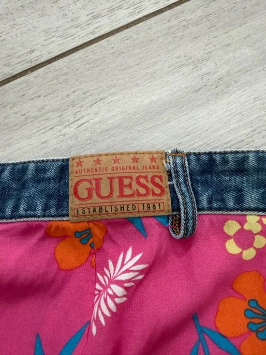Guess Pink Floral Mini Skirt with Denim-Look Waistband - Picture 4 of 6